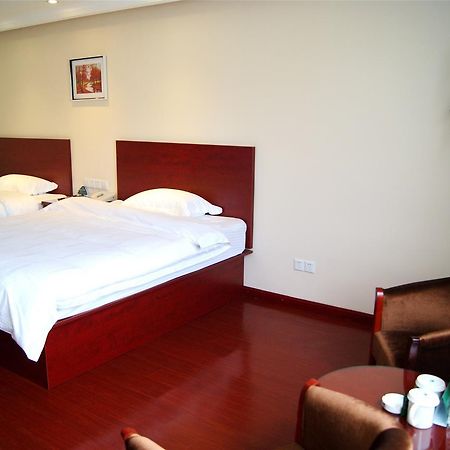GreenTree Inn HeNan QinYang Middle HuaiFu Road Express Hotel Bagian luar foto