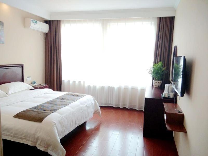GreenTree Inn HeNan QinYang Middle HuaiFu Road Express Hotel Bagian luar foto