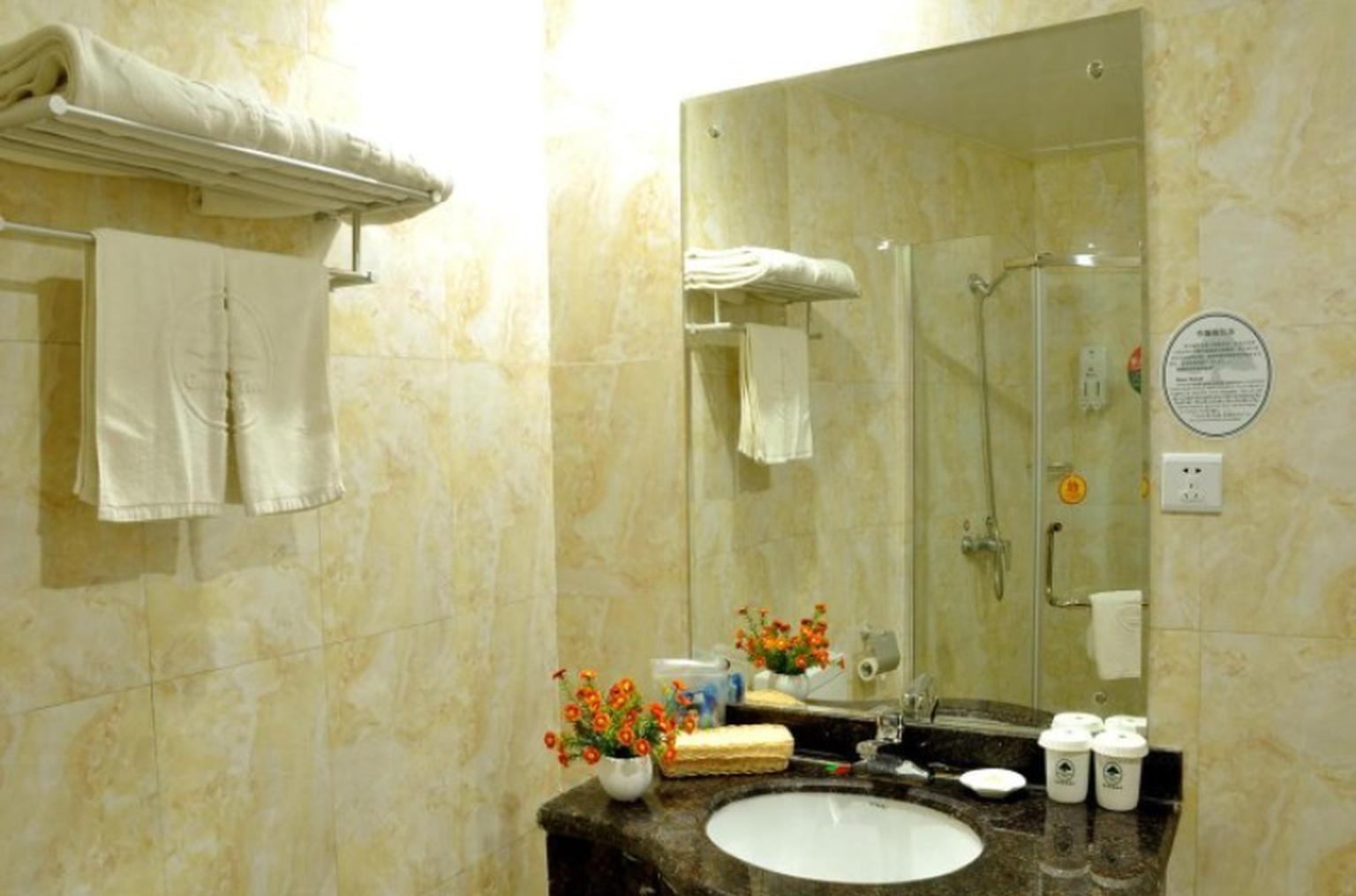 GreenTree Inn HeNan QinYang Middle HuaiFu Road Express Hotel Bagian luar foto