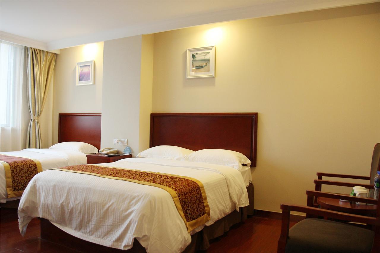 GreenTree Inn HeNan QinYang Middle HuaiFu Road Express Hotel Bagian luar foto