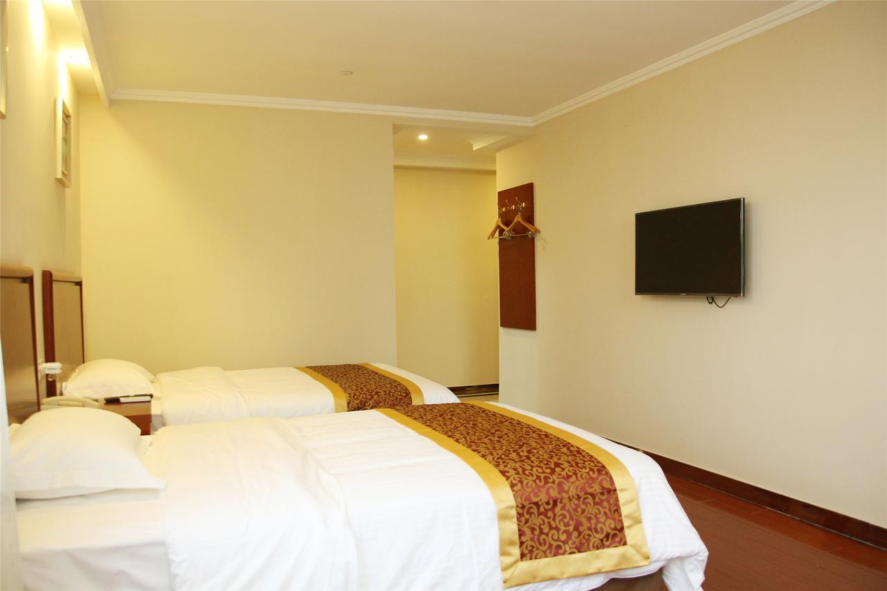 GreenTree Inn HeNan QinYang Middle HuaiFu Road Express Hotel Bagian luar foto