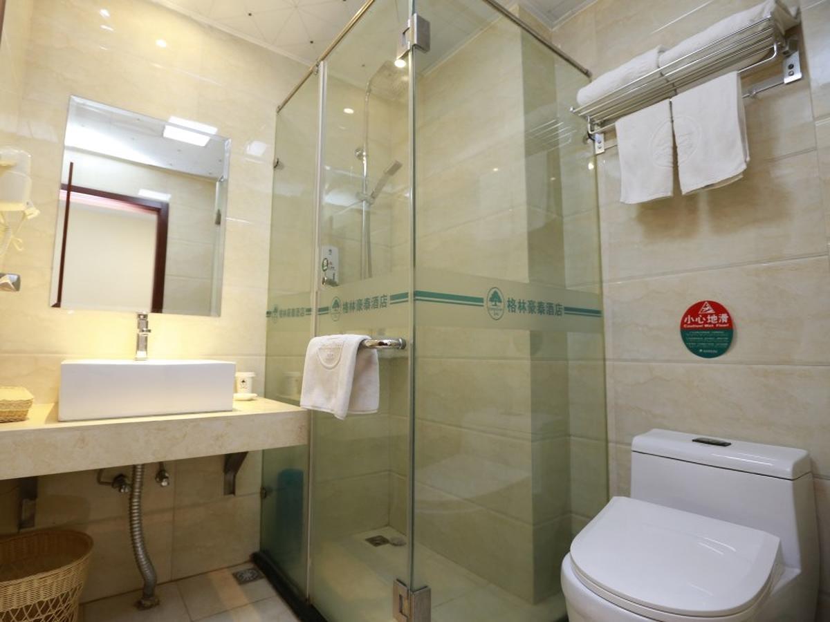 GreenTree Inn HeNan QinYang Middle HuaiFu Road Express Hotel Bagian luar foto