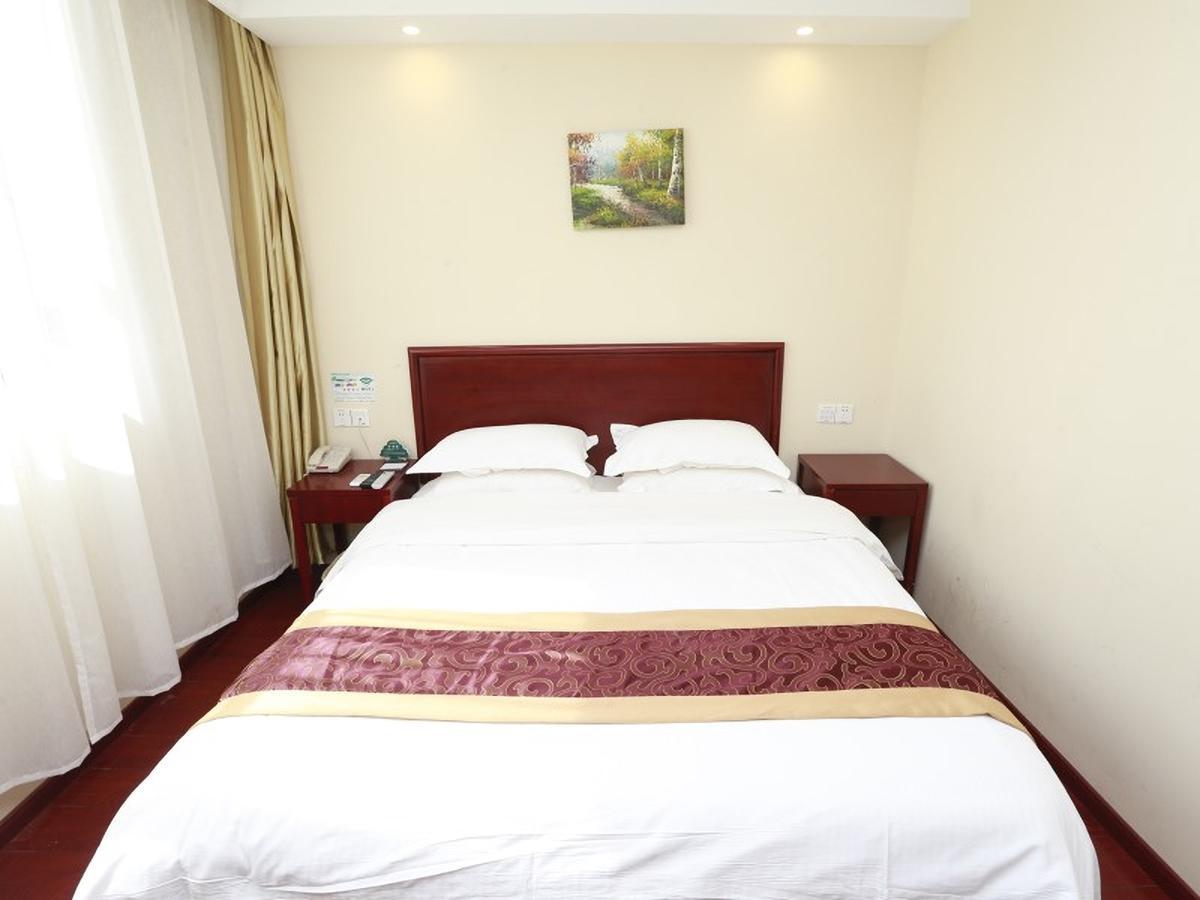 GreenTree Inn HeNan QinYang Middle HuaiFu Road Express Hotel Bagian luar foto